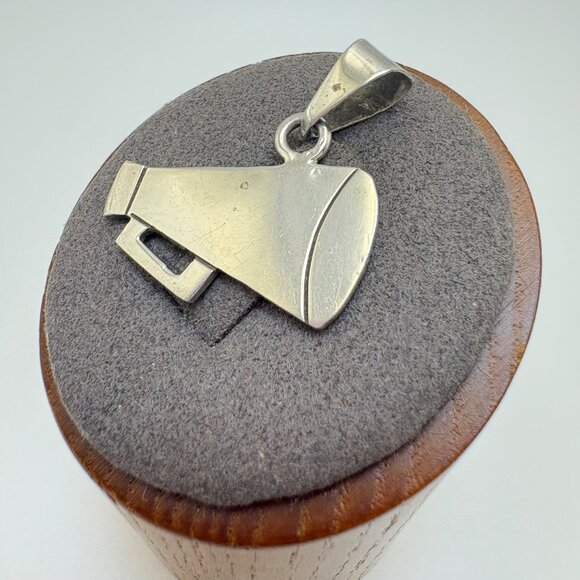 VTG Solid Sterling Silver 925 Megaphone Horn Charm Pendant Size 1" Length - Picture 1 of 11